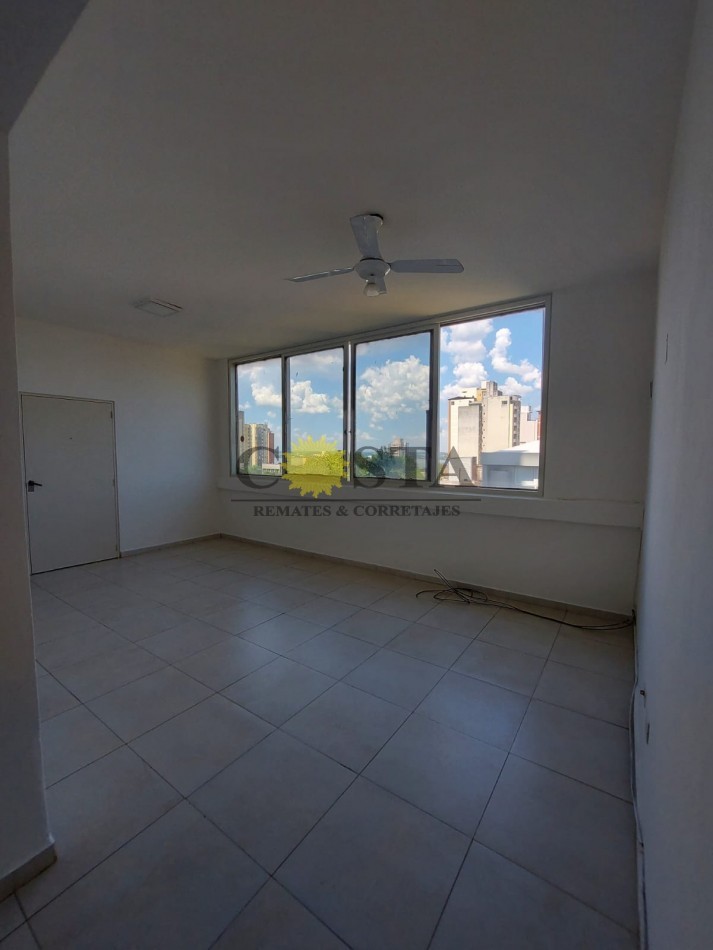 DEPARTAMENTO, DE 2 DORMITORIOS S/COCHERA. MICROCENTRO, S/CALLE BOLIVAR. VENTA. POSADAS, MISIONES.