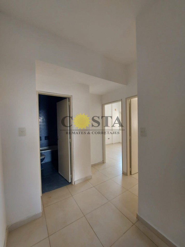 DEPARTAMENTO, DE 2 DORMITORIOS S/COCHERA. MICROCENTRO, S/CALLE BOLIVAR. VENTA. POSADAS, MISIONES.