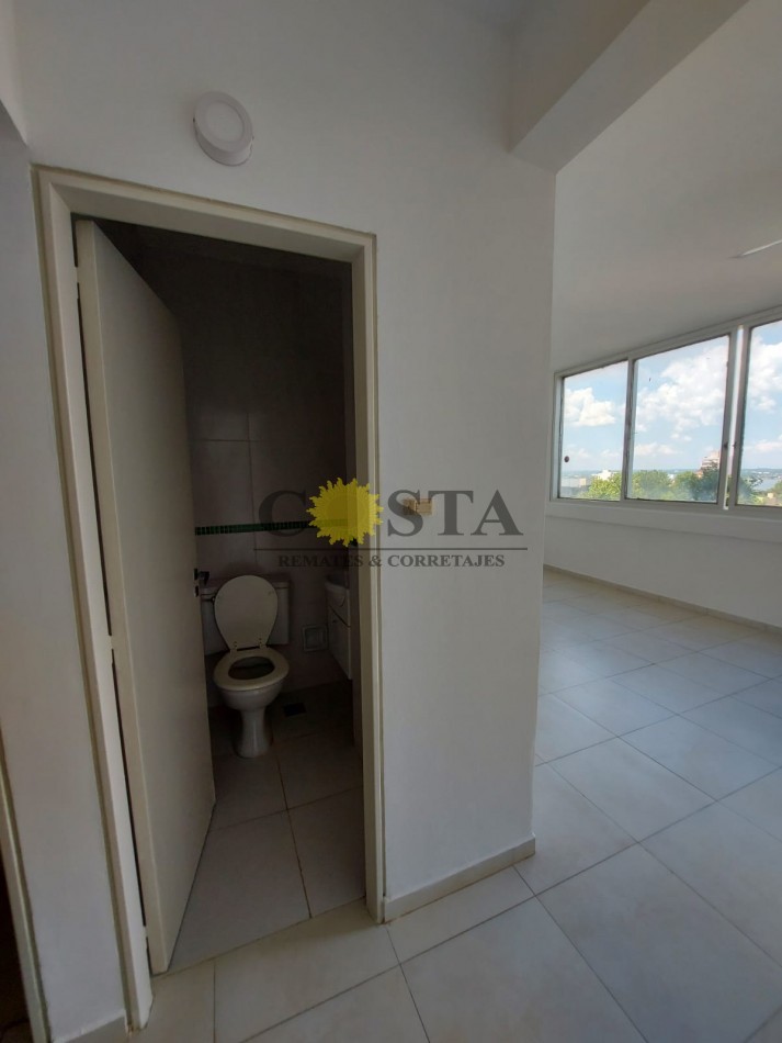 DEPARTAMENTO, DE 2 DORMITORIOS S/COCHERA. MICROCENTRO, S/CALLE BOLIVAR. VENTA. POSADAS, MISIONES.