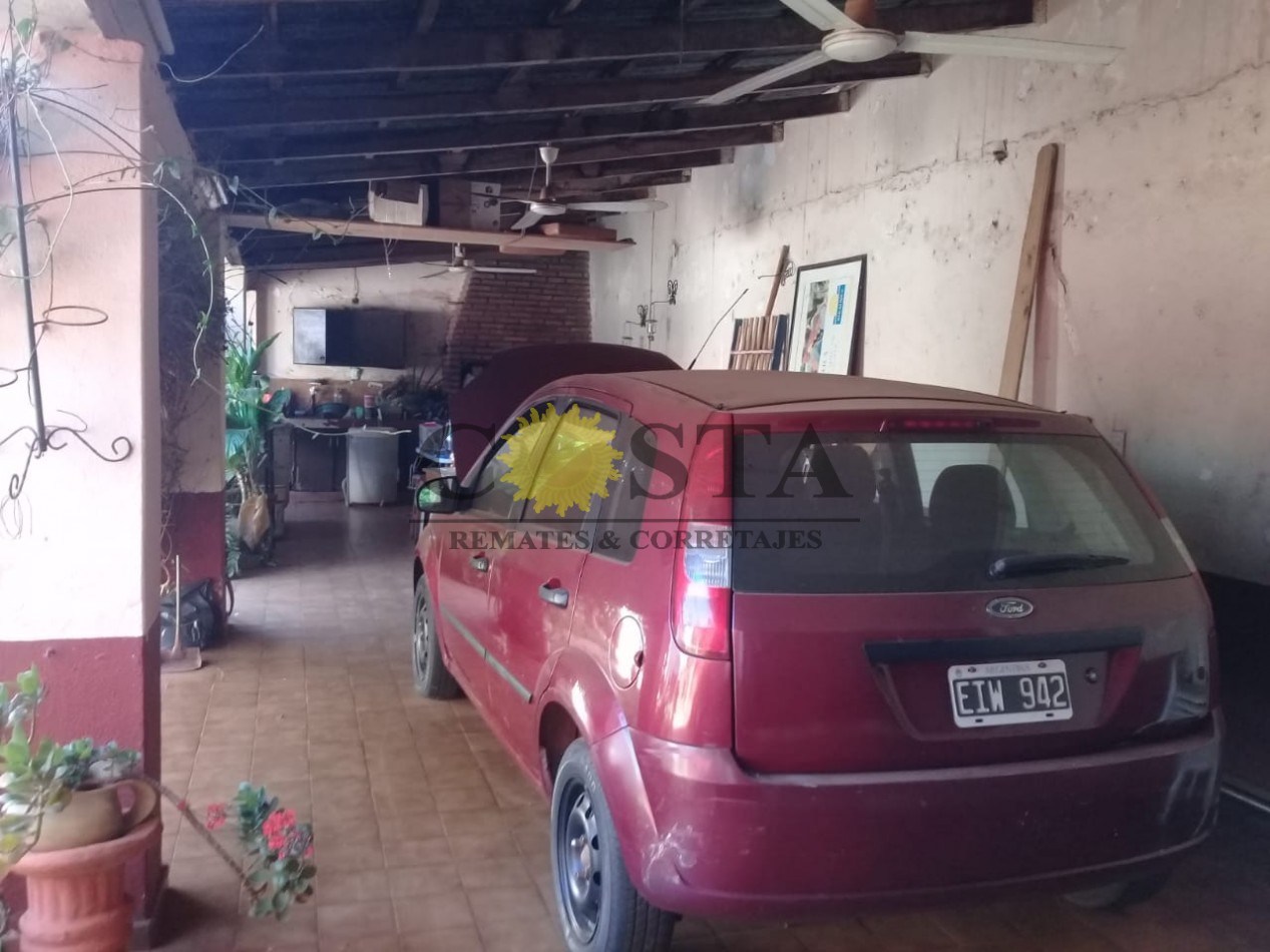 CASA DE 3 DORMITORIOS Y COCHERA EN CH. 240. POSADAS, MISIONES. VENTA