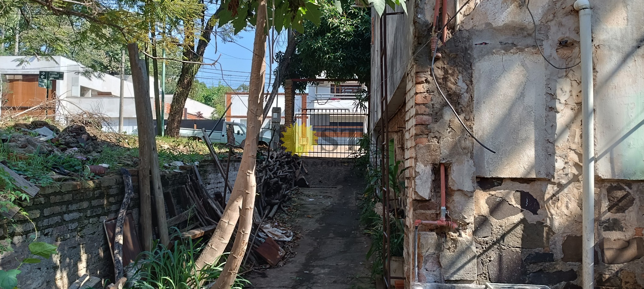 CASA DE 2 PLANTAS A RECICLAR Z/LAVALLE C/URQUIZA. POSADAS MISIONES VENTA