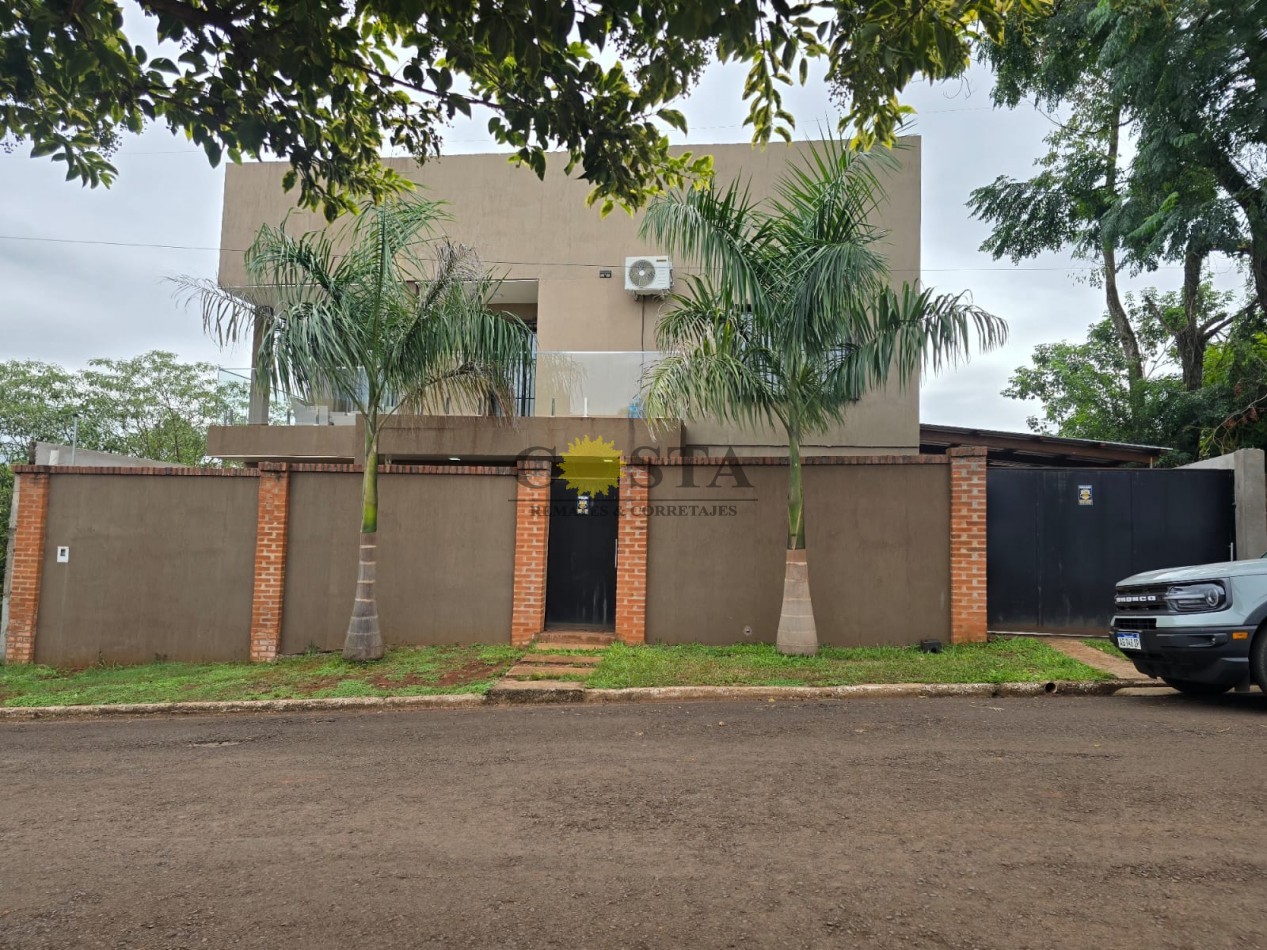 BELLO CHALET DE 3 DORMITORIOS, EN JARDIN AMERICA. MISIONES