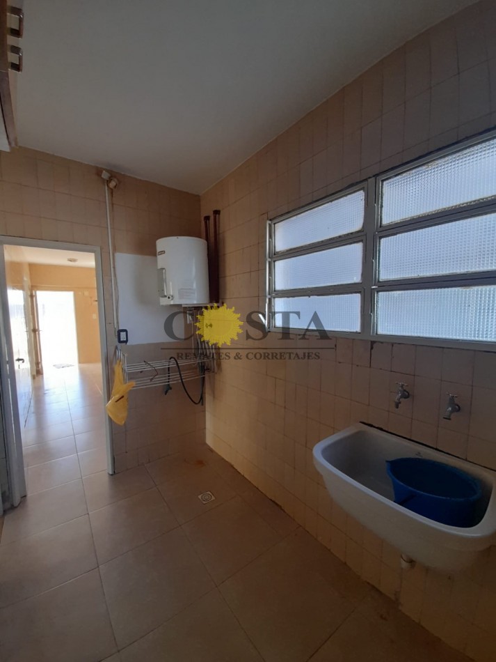 SEMIPISO MICROCENTRICO, S/BOLIVAR. VENTA. POSADAS, MISIONES.