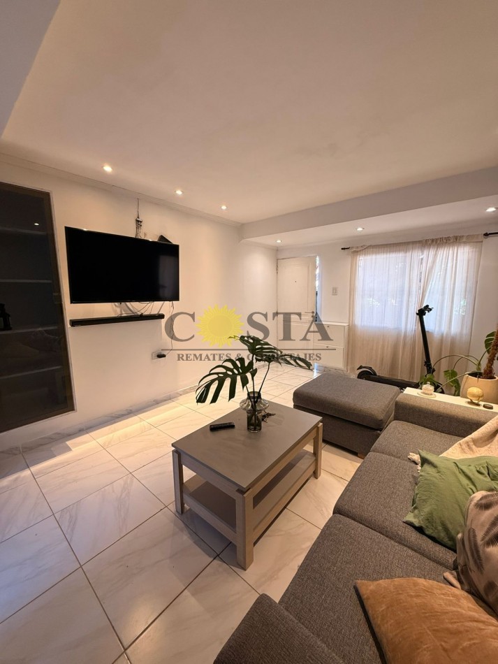 DEPARTAMENTO RESTAURADO A NUEVO. BARRIO LOS PINOS. VENTA. POSADAS, MISIONES.