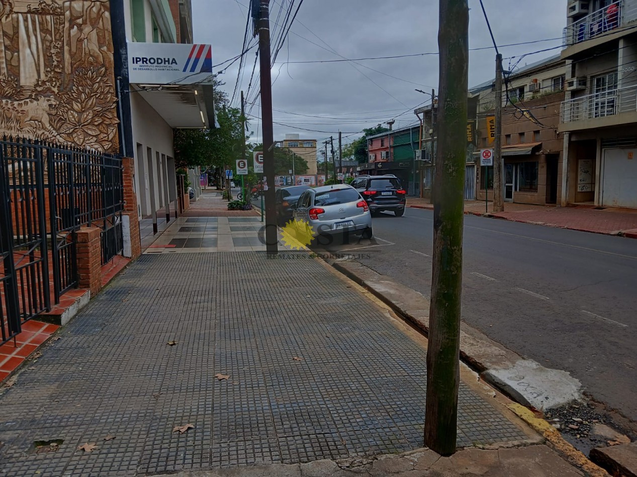 LOCAL COMERCIAL Y VIVIENDA CENTRICOS, CALLE BUENOS AIRES C/ALVEAR. POSADAS, MISIONES.