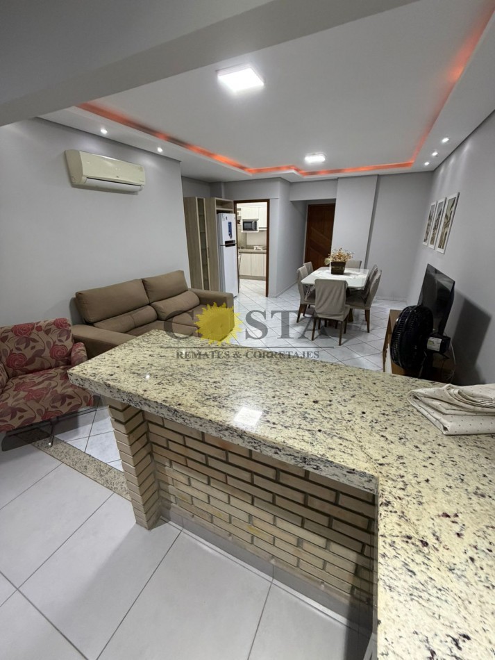 HERMOSO DEPARTAMENTO DE 3 DORMITORIOS Y COCHERA. PLAYA DE ITAPEMA, SANTA CATARINA, BRASIL