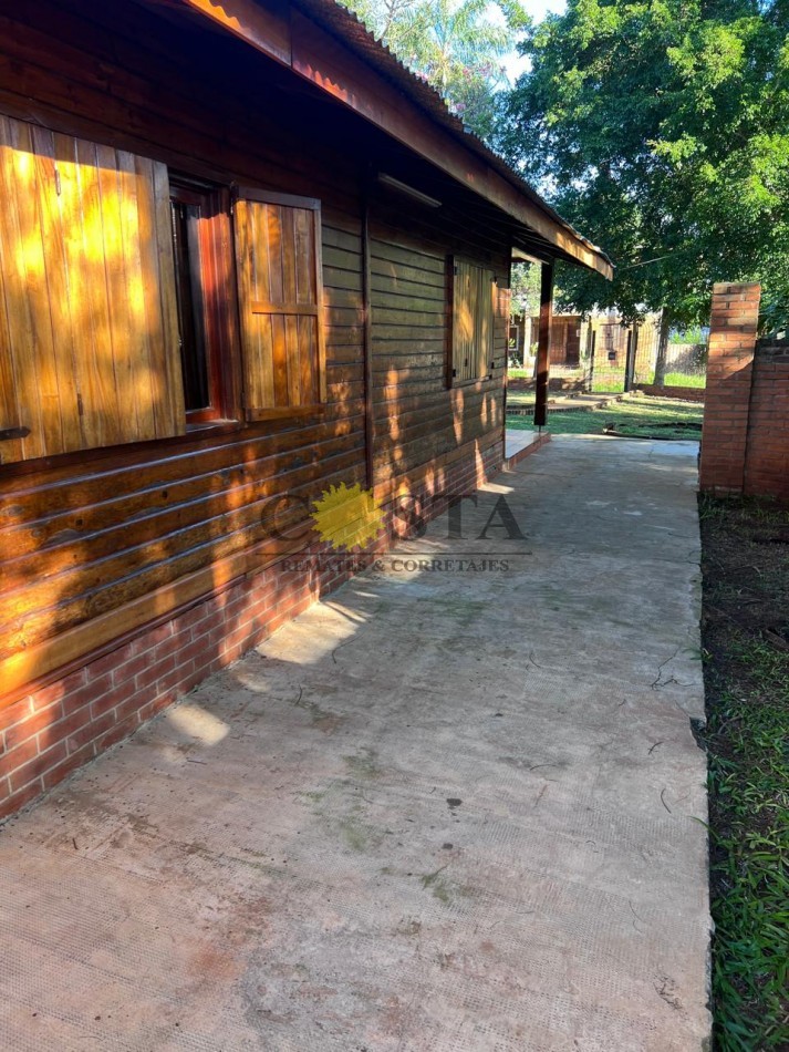 CASA DE 3 DORMITORIOS Y COCHERA, EN B° INDEPENDENCIA. VENTA. POSADAS, MISIONES