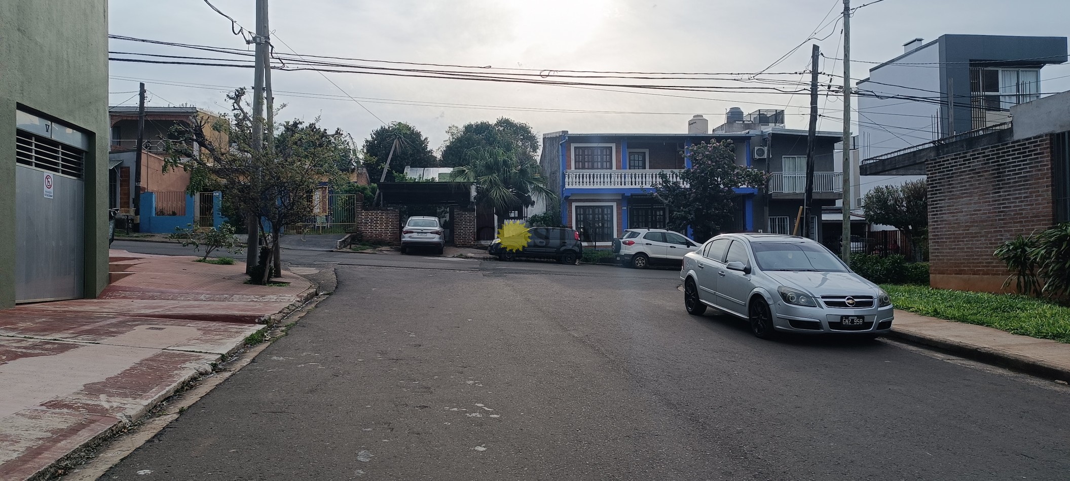 IMPORTANTE LOTE A 50 MTS. DE LOS CLUBES NAUTICOS DEL BRETE. 