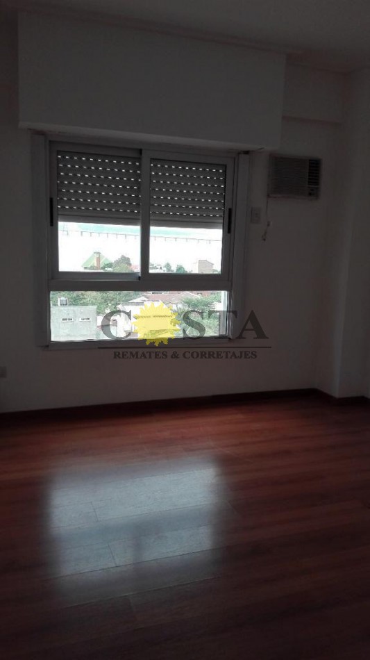 MAGNIFICO DEPARTAMENTO DE 2 DORM. Y COCHERA, EN EDIFICIO ALTOS DE POSADAS