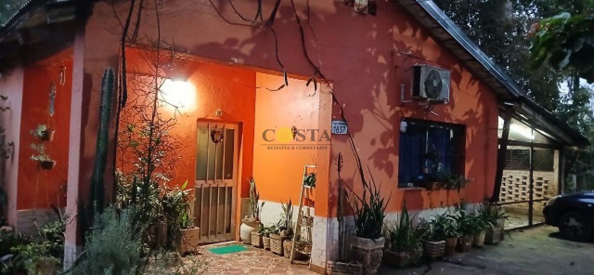 CASA DE 3 DORMITORIOS SOBRE GRAN LOTE. VILLA LANUS, POSADAS. MISIONES. VENTA.