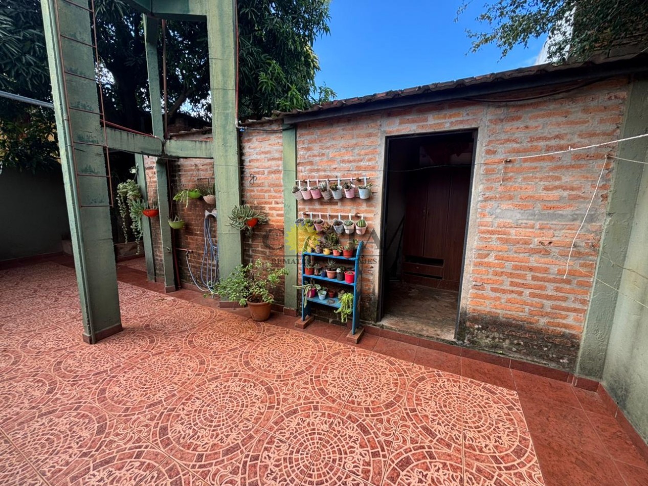 CASA DE 3 DORMITORIOS Y COCHERA EN BARRIO JUDICIAL, POSADAS, MISIONES. 
