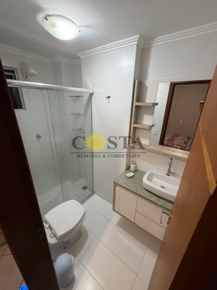 HERMOSO DEPARTAMENTO DE 3 DORMITORIOS Y COCHERA. PLAYA DE ITAPEMA, SANTA CATARINA, BRASIL