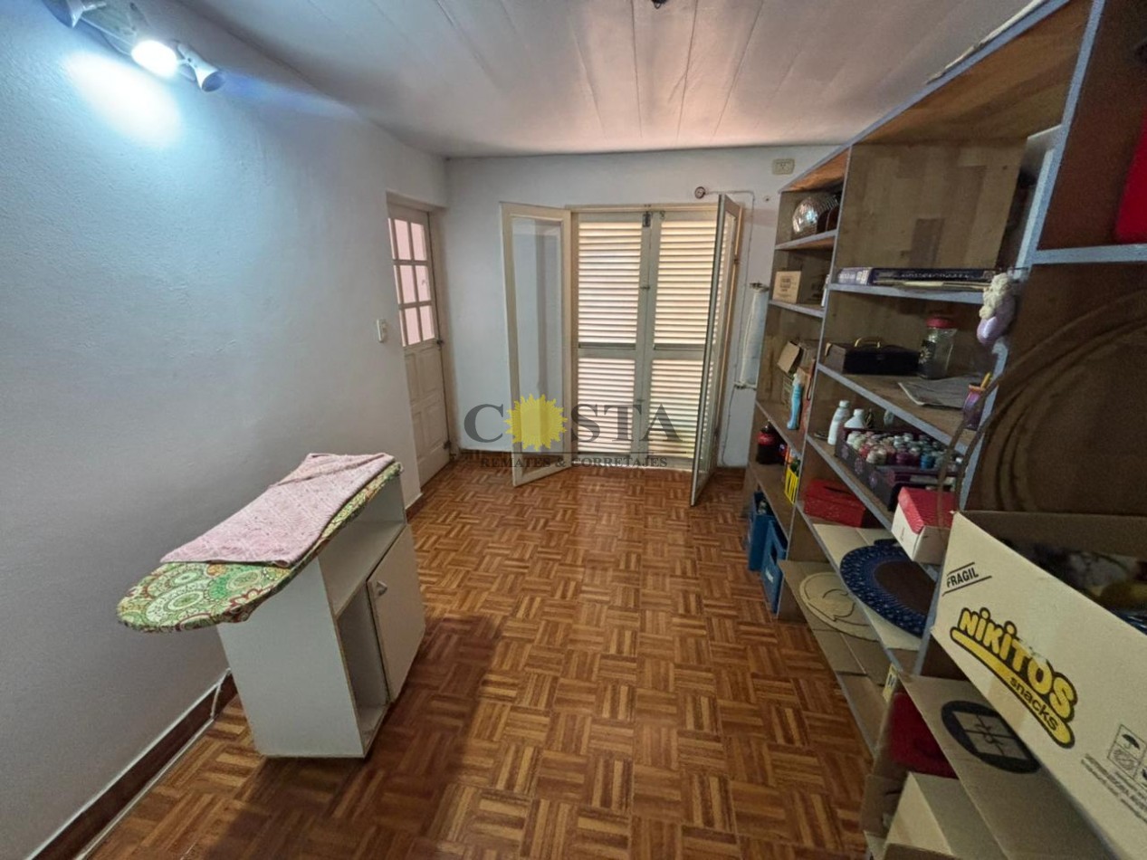 CASA DE 3 DORMITORIOS Y COCHERA EN BARRIO JUDICIAL, POSADAS, MISIONES. 