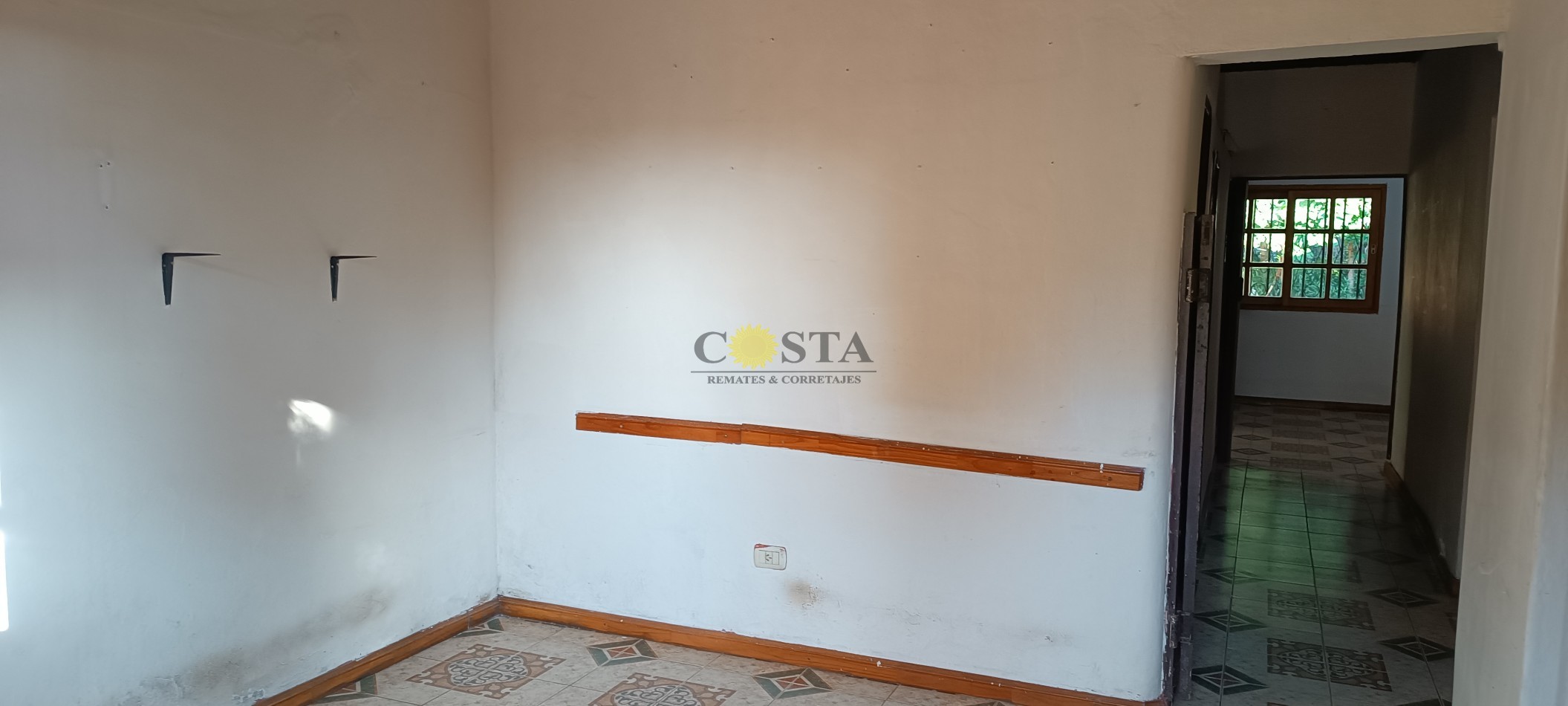 CASA A RECICLAR EN ZONA DE AV. LAVALLE Y CABRED. POSADAS, MISIONES. VENTA