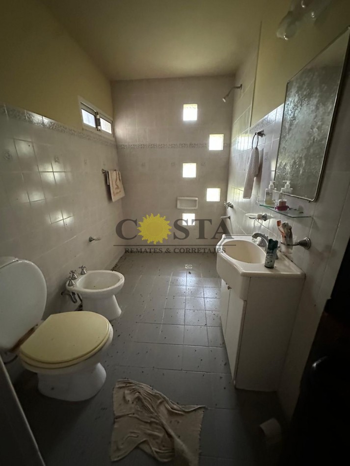 BELLA CABAÑA DE 2 DORMITORIOS Y COCHERA + OTRO LOTE. SANTA TECLA. CORRIENTES