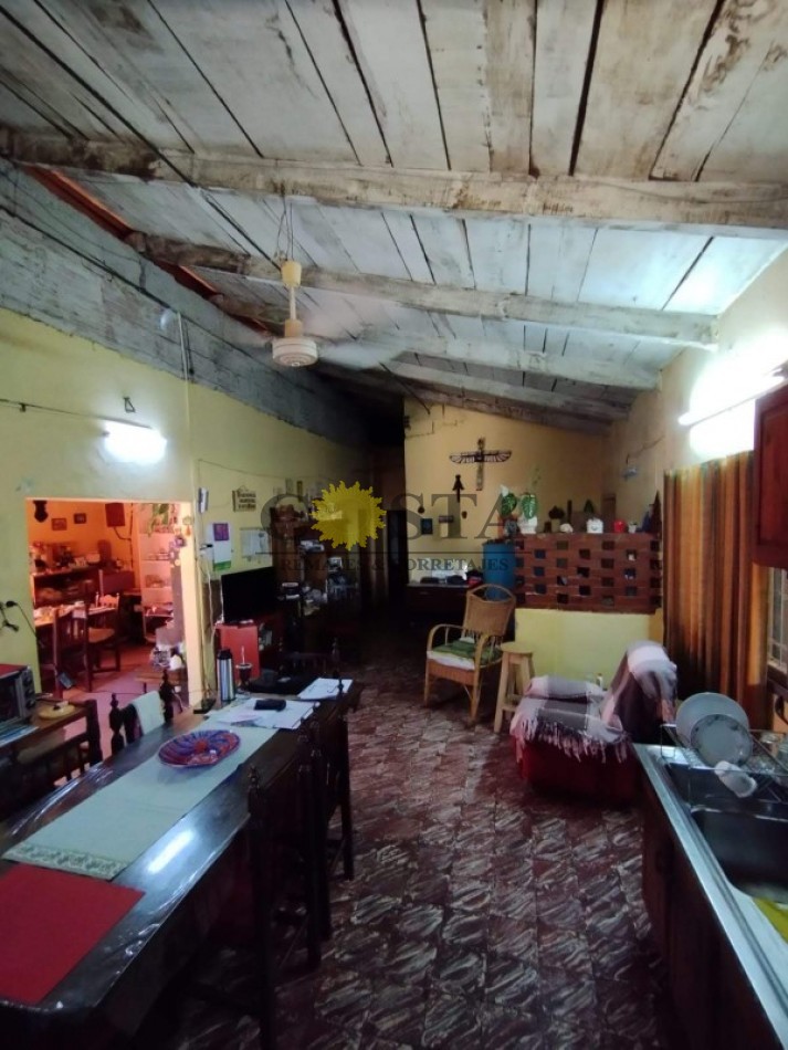 CASA DE 3 DORMITORIOS SOBRE GRAN LOTE. VILLA LANUS, POSADAS. MISIONES. VENTA.