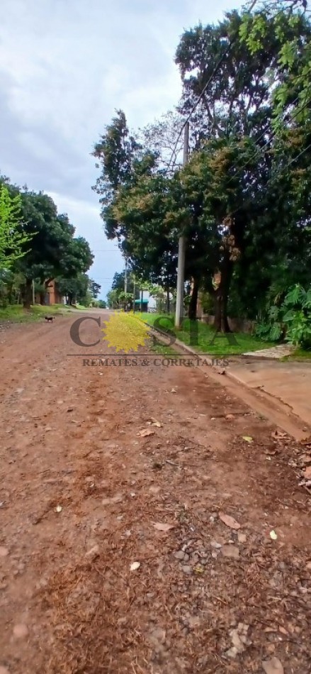 CASA DE 3 DORMITORIOS SOBRE GRAN LOTE. VILLA LANUS, POSADAS. MISIONES. VENTA.