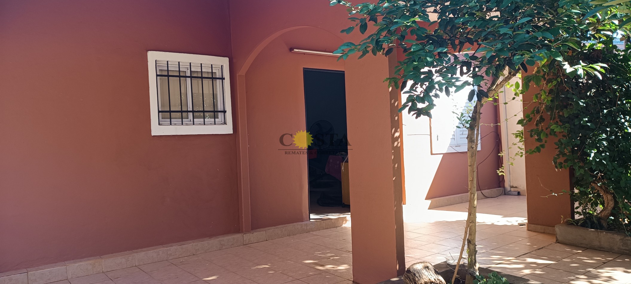 BONITA CASA DE 3 DORMITORIOS Y COCHERA. B° YACIRETA. POSADAS, MISIONES. ALQUILER