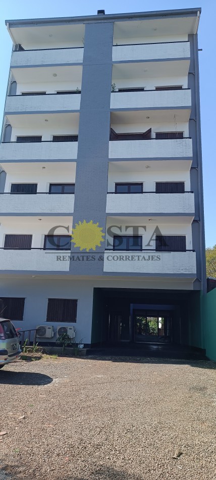 EDIFICIO DE 22 DEPARTAMENTOS A 1 CUADRA DEL CENTRO. POSADAS. MISIONES. VENTA. 