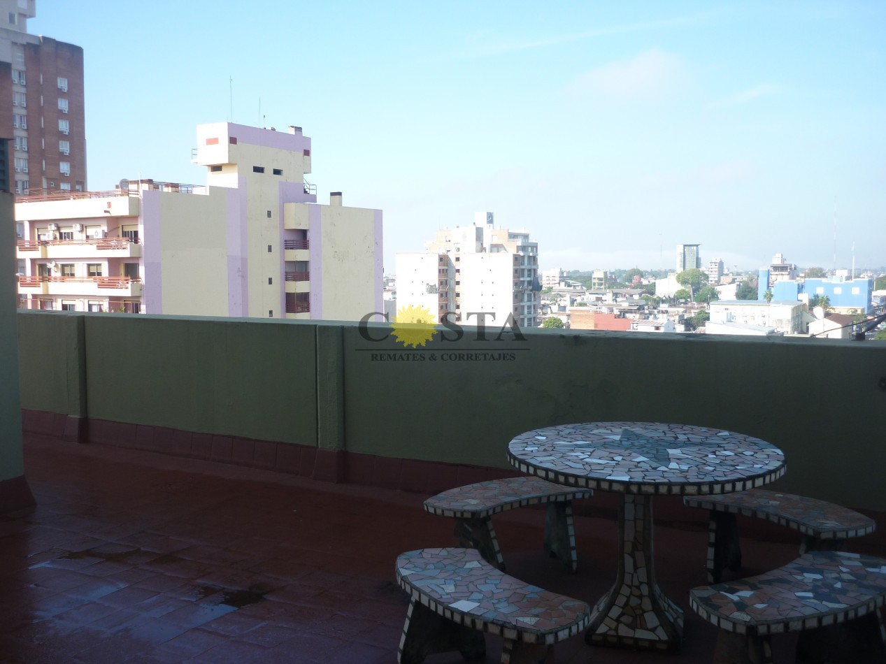 AMPLIO DEPARTAMENTO DE 4 DORM./COCHERA Y TERRAZA EN MICROCENTRO. POSADAS, MISIONES
