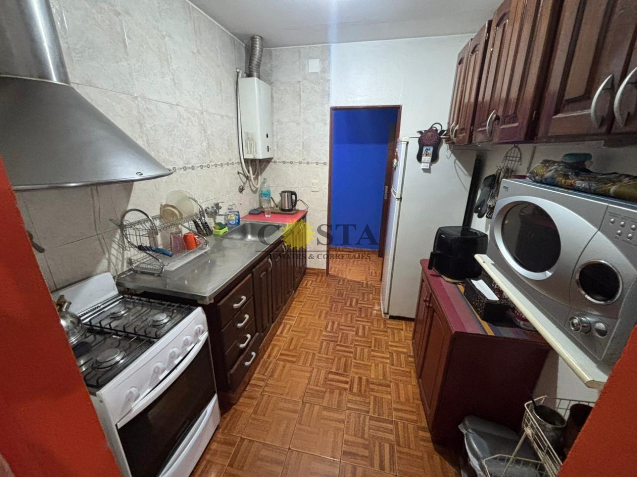 CASA DE 3 DORMITORIOS Y COCHERA EN BARRIO JUDICIAL, POSADAS, MISIONES. 