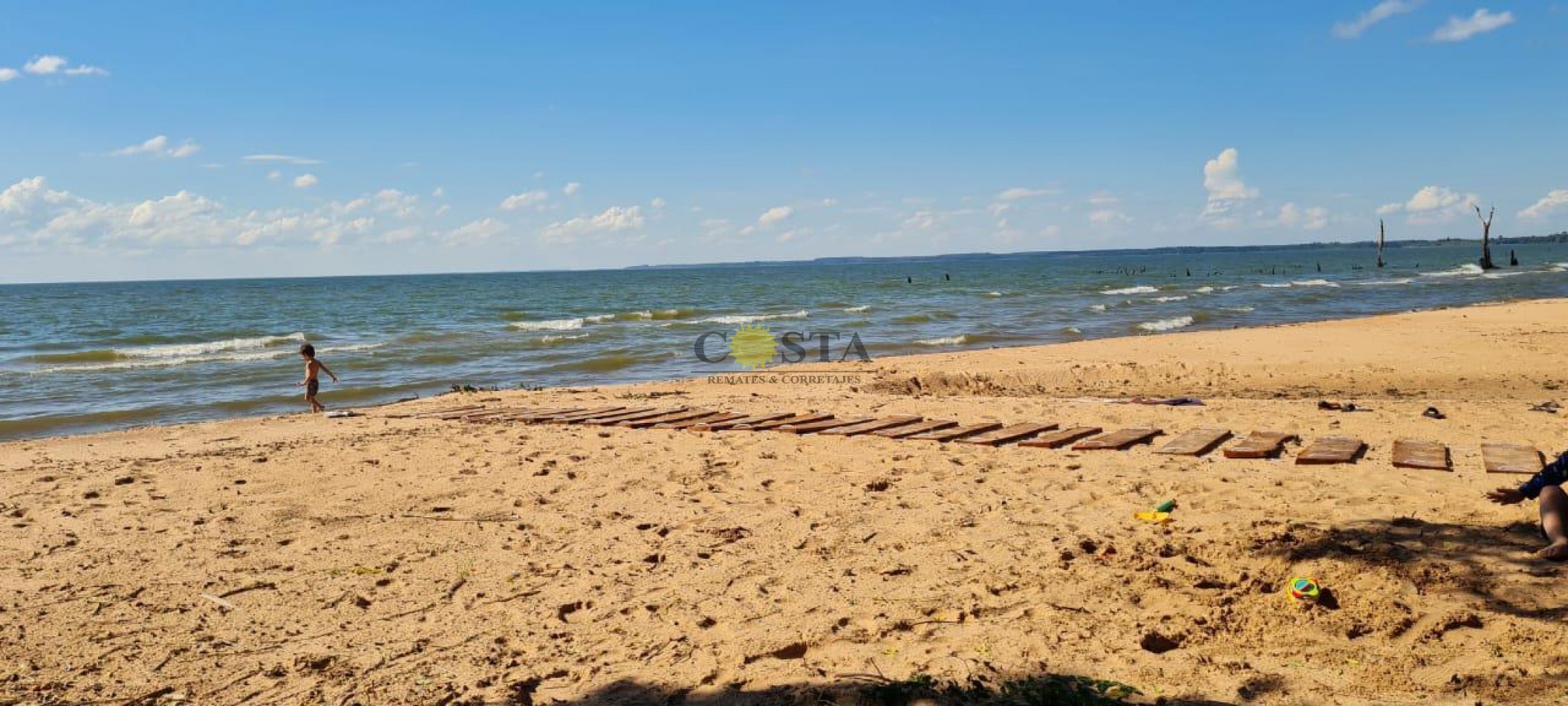 CASA EN BAHIA PARAISO. STA. TECLA. ITUZAINGO CORRIENTES VENTA