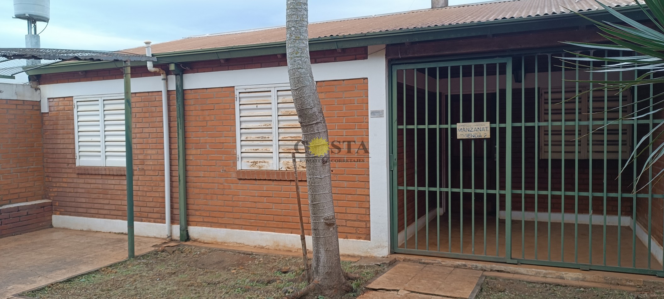 CASA DE 2 DORMITORIOS EN BARRIO LOS LAPACHOS. POSADAS, MISIONES. VENTA