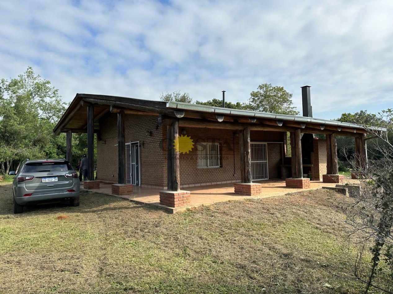BELLA CABAÑA DE 2 DORMITORIOS Y COCHERA + OTRO LOTE. SANTA TECLA. CORRIENTES