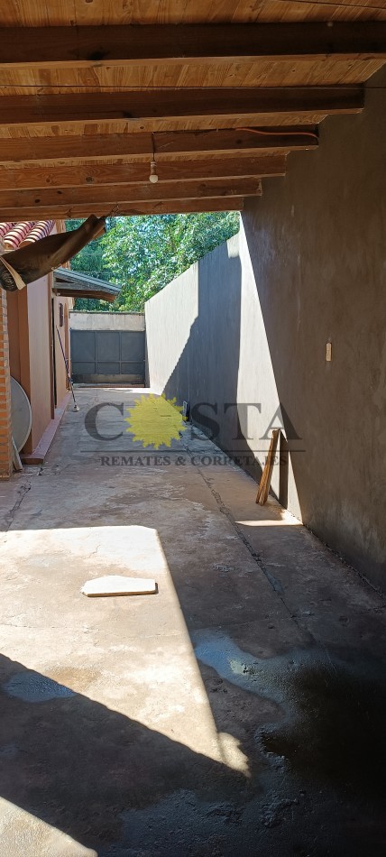 BONITA CASA DE 3 DORMITORIOS Y COCHERA. B° YACIRETA. POSADAS, MISIONES. ALQUILER