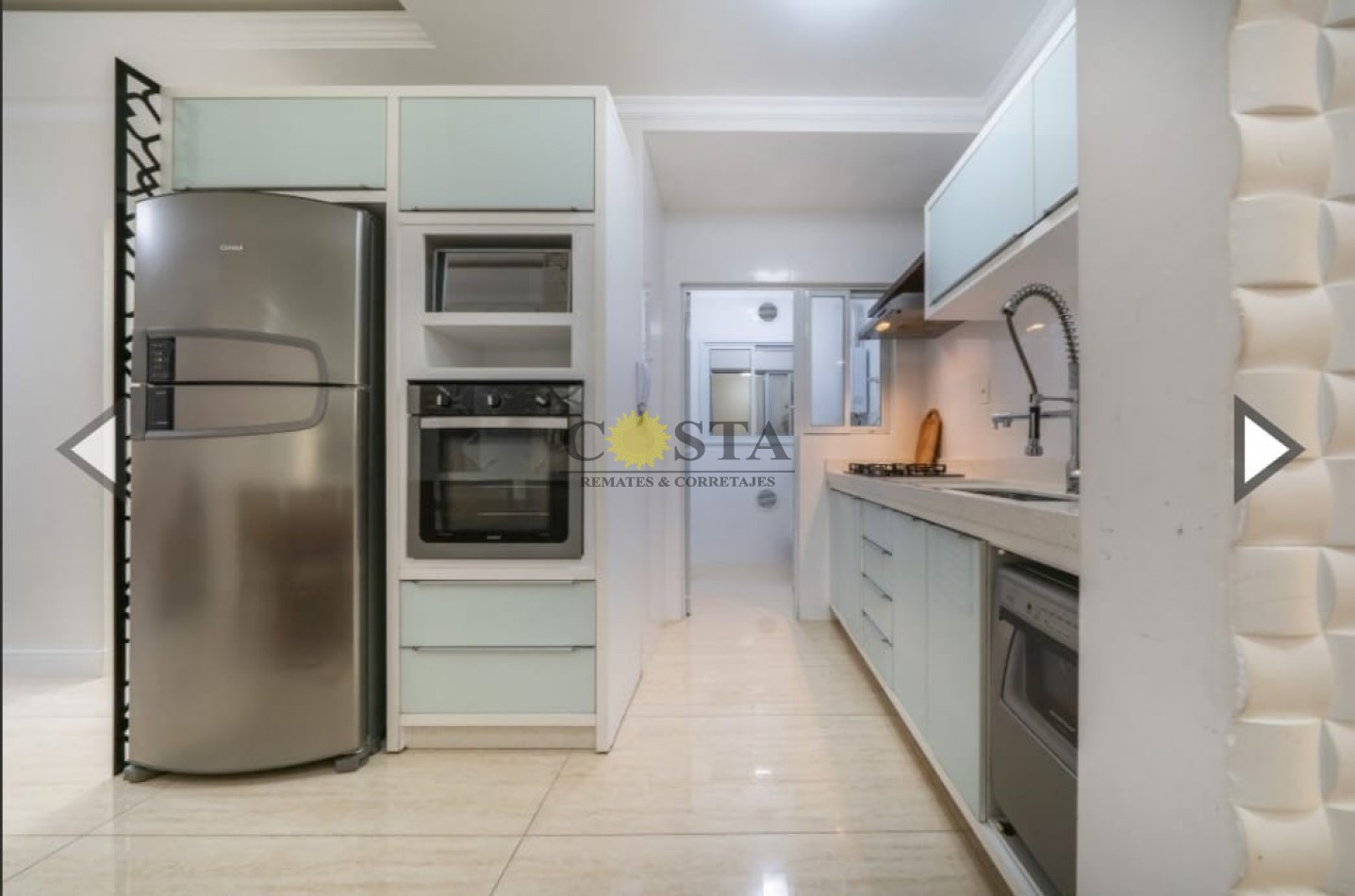 HERMOSO DEPARTAMENTO A 80 MTS. DEL MAR. BOMBAS. SANTA CATARINA. BRASIL