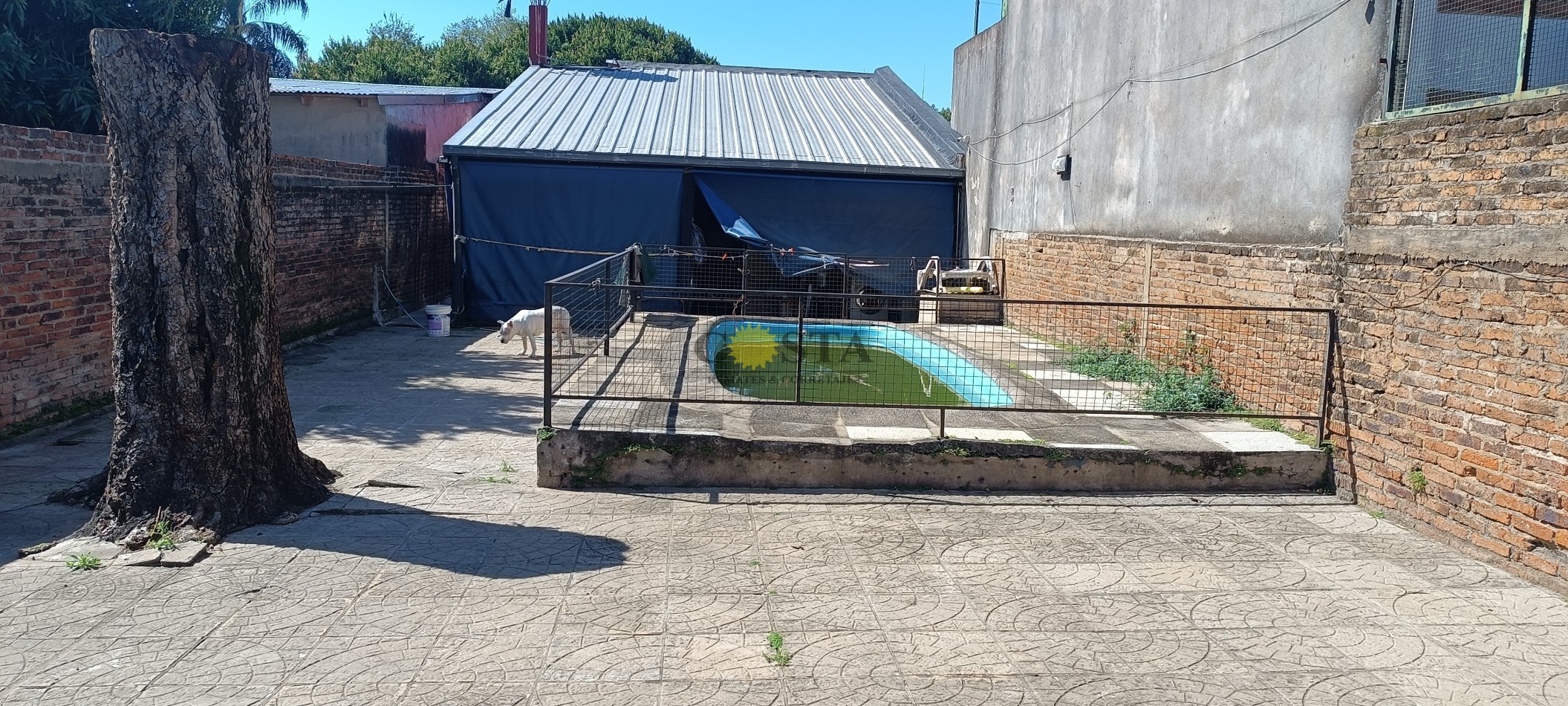 CASA DE 3 DORMITORIOS Z/AVILA Y ANTONIO LLAMAS. POSADAS. MISIONES. VENTA.