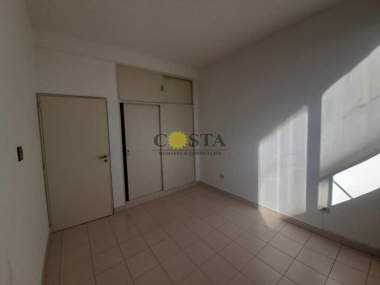 SEMIPISO MICROCENTRICO, S/BOLIVAR. VENTA. POSADAS, MISIONES.