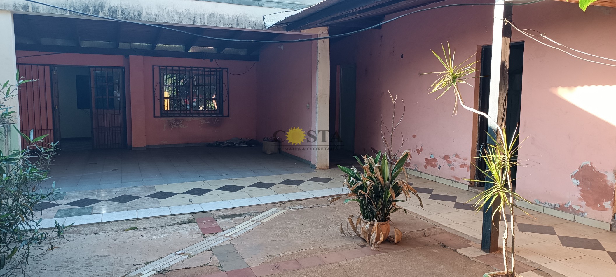 CASA A RECICLAR EN ZONA DE AV. LAVALLE Y CABRED. POSADAS, MISIONES. VENTA