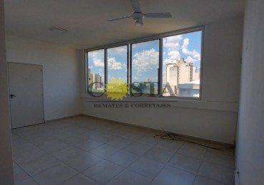 DEPARTAMENTO, DE 2 DORMITORIOS S/COCHERA. MICROCENTRO, S/CALLE BOLIVAR. VENTA. POSADAS, MISIONES.