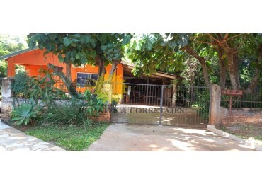CASA DE 3 DORMITORIOS SOBRE GRAN LOTE. VILLA LANUS, POSADAS. MISIONES. VENTA.