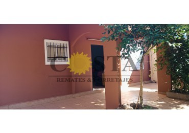 BONITA CASA DE 3 DORMITORIOS Y COCHERA. B° YACIRETA. POSADAS, MISIONES. ALQUILER