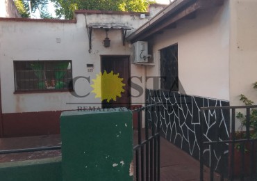 AMPLIA CASA CON DEPARTAMENTO INDEPENDIENTE EN EL CENTRO DE POSADAS, MISIONES