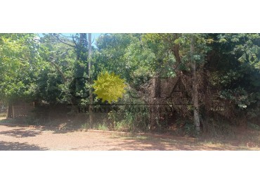 AMPLIO TERRENO C/ACCESO POR 2 CALLES EN B° AEROCLUB. VENTA. POSADAS. MISIONES